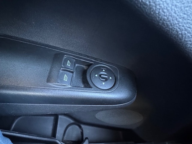 FORD Tourneo Courier 1.0 SCTi Trend-image-15