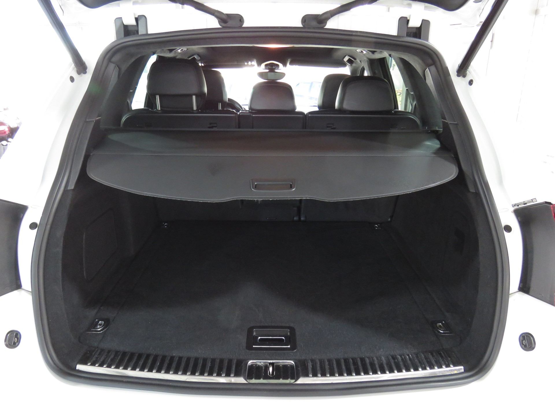 PORSCHE Cayenne Turbo Automat (AHK 3.5 t)-image-9