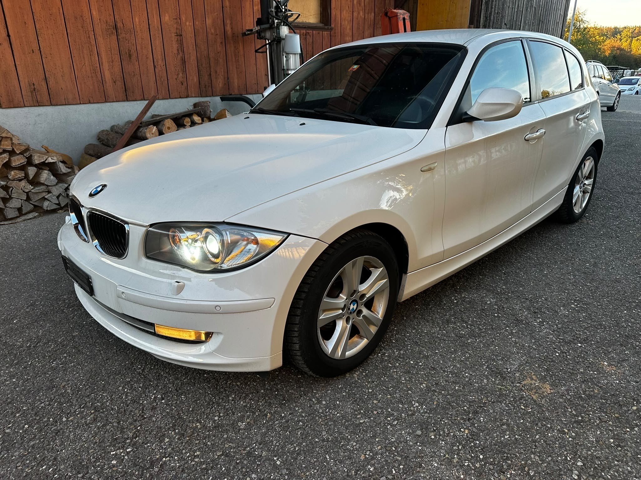Car photo