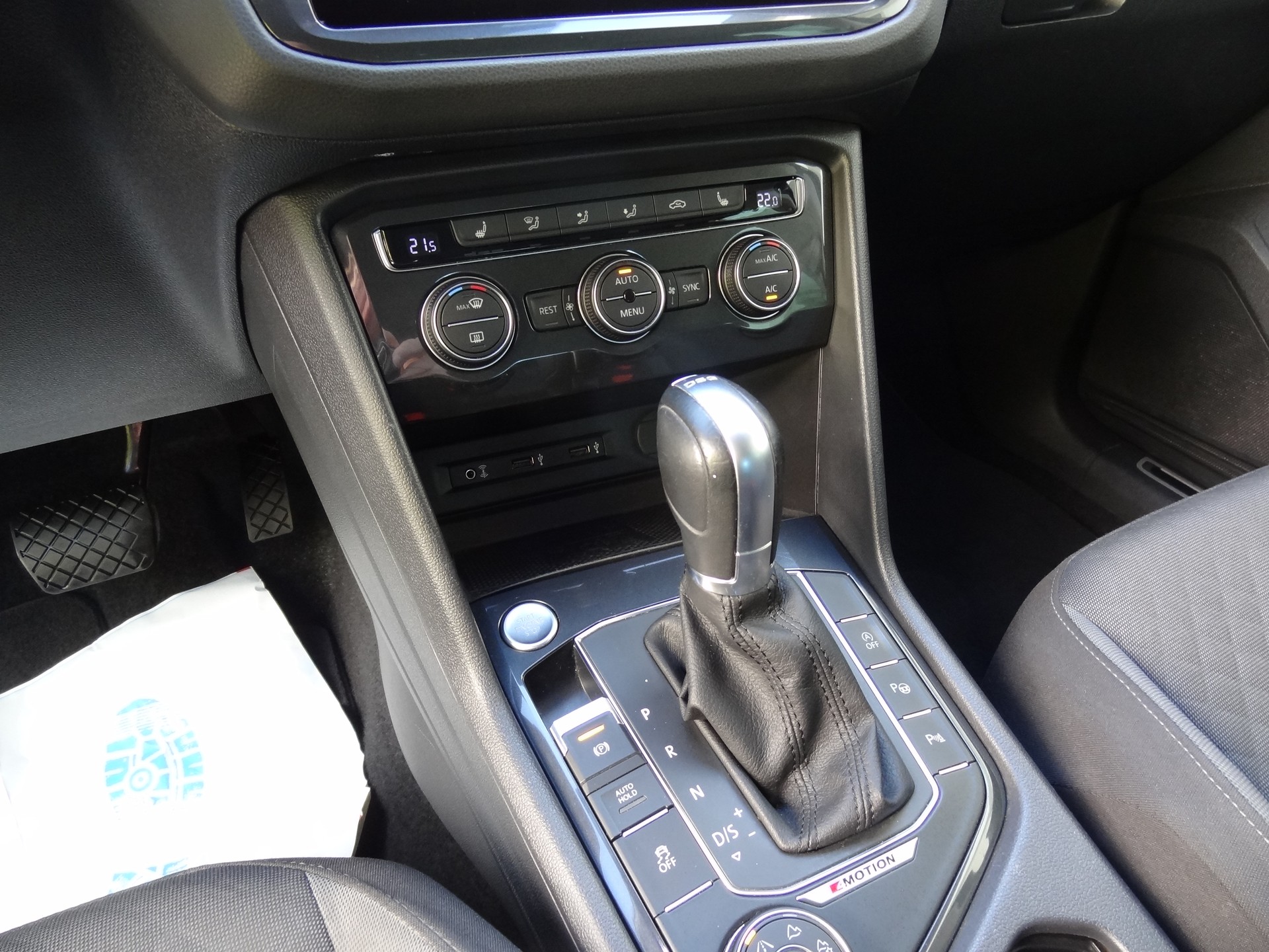 VW Tiguan 1.4TSI Comfortline 4Motion DSG-image-10