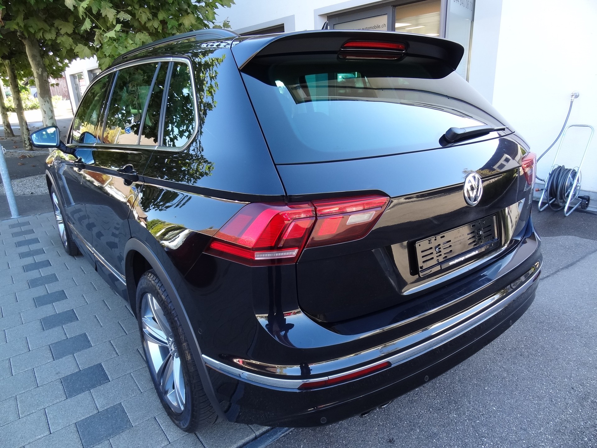 VW Tiguan 1.4TSI Comfortline 4Motion DSG-image-2