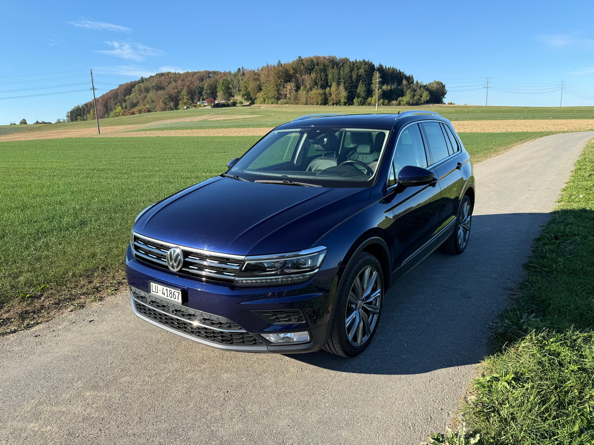 VW 2.0 TDI SCR Highline DSG, 240 PS, MFK &Service neu, AHK, 8-fach-image-0