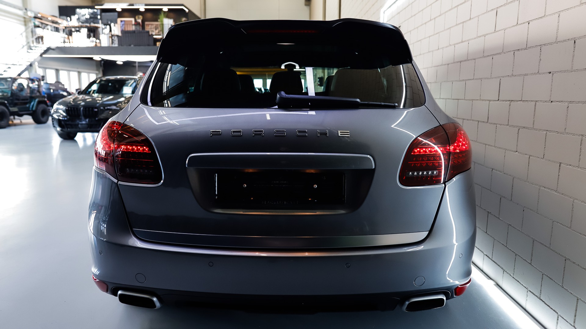 PORSCHE Cayenne S Diesel * Porsche Approved Garantie *-image-5