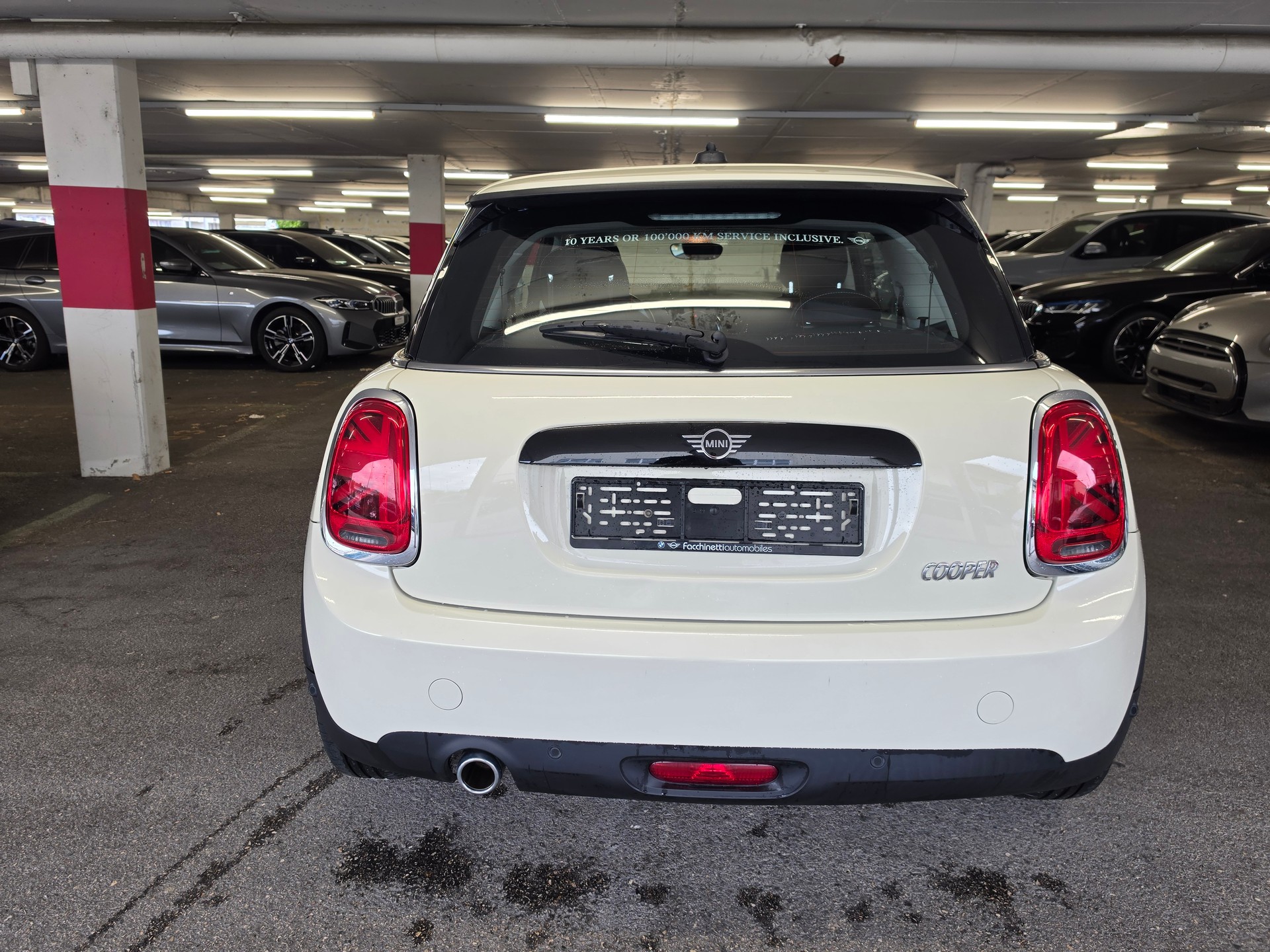 MINI Cooper-image-4