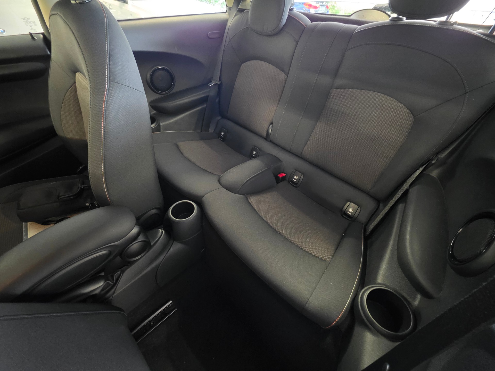 MINI Cooper-image-11