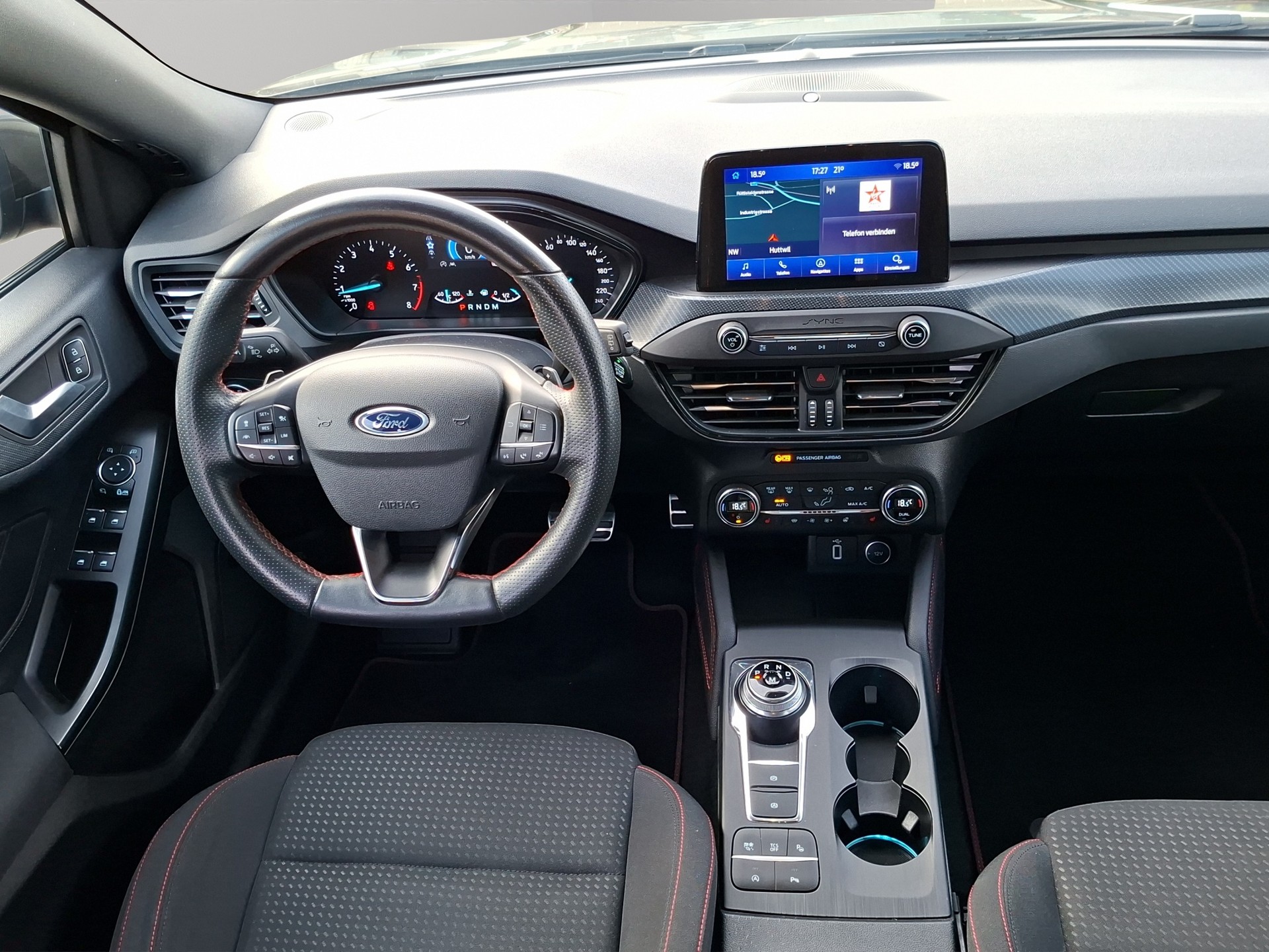 FORD Focus 1.5 SCTi ST Line Automatic-image-11