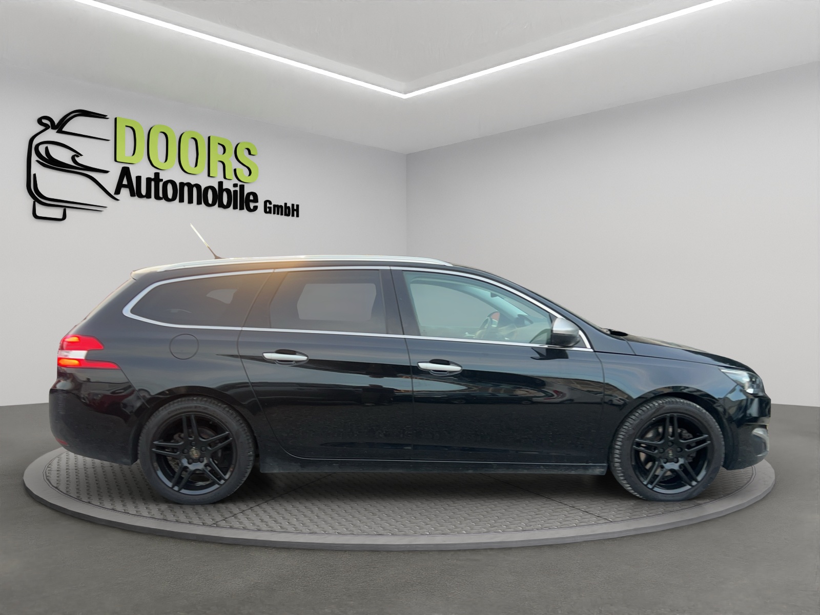 PEUGEOT 308 2.0 BlueHDI Allure Automatic-image-5