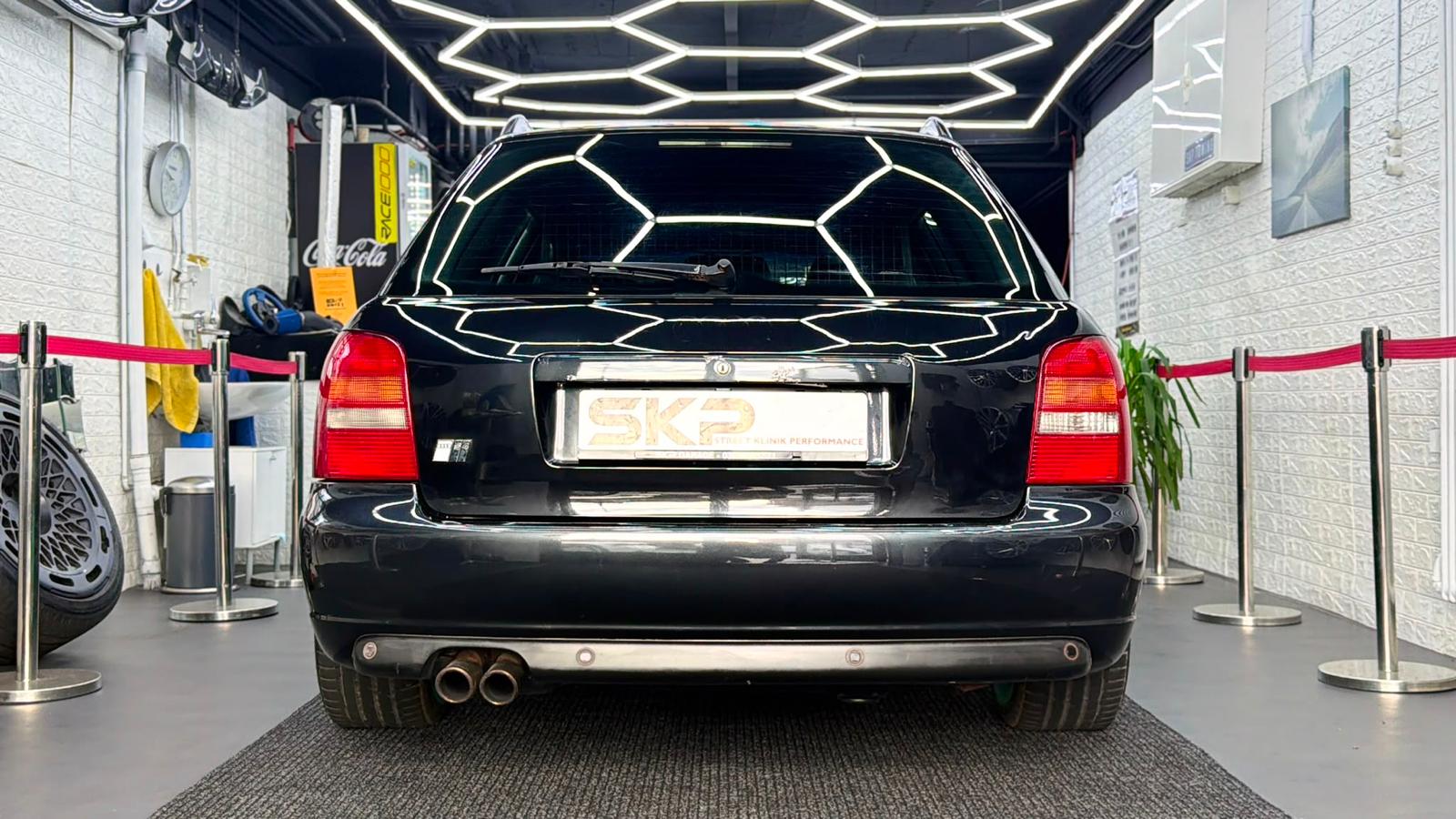 AUDI S4 Avant quattro-image-5