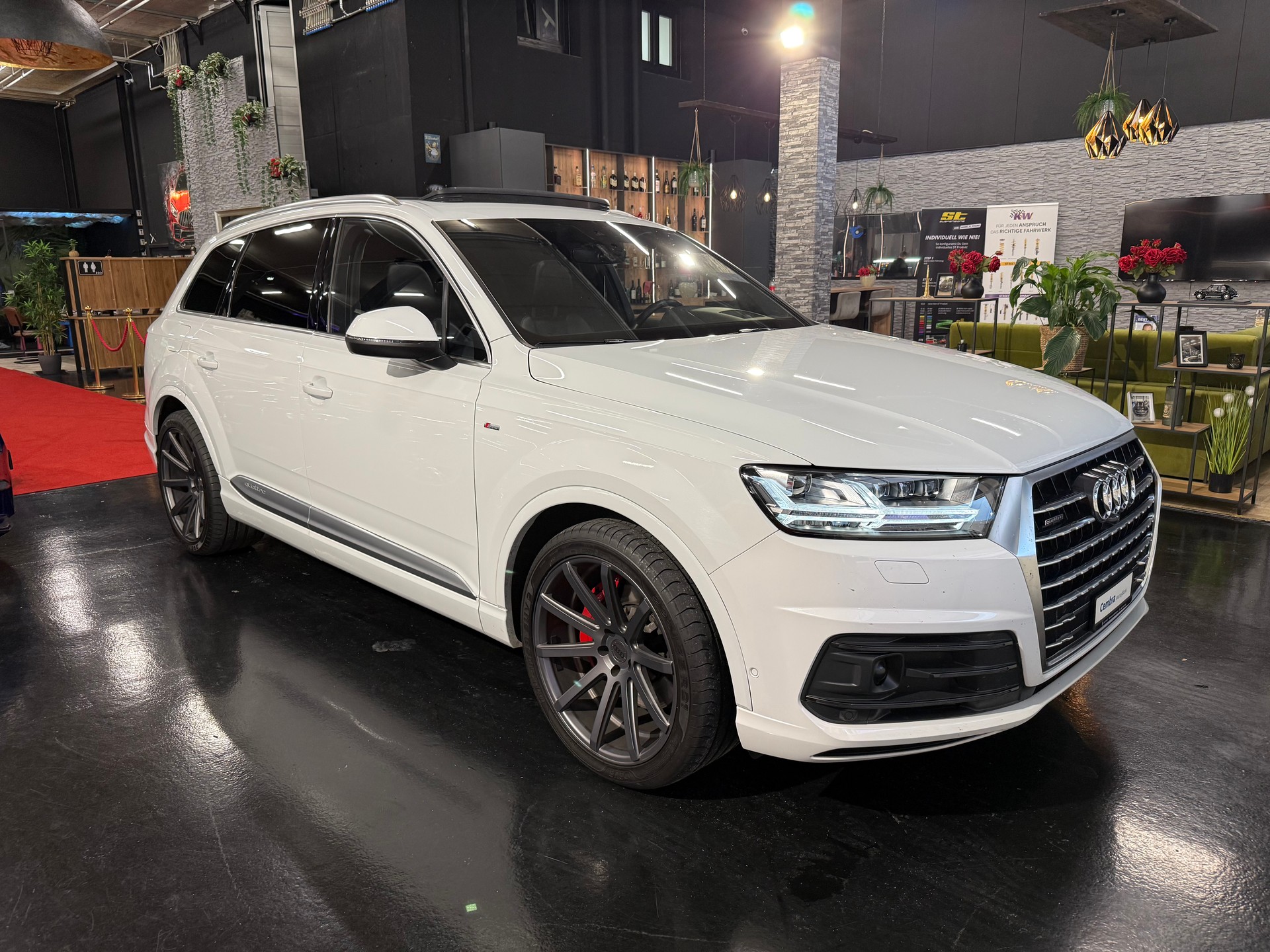 AUDI Q7 3.0 TDI quattro tiptronic S-line-image-6