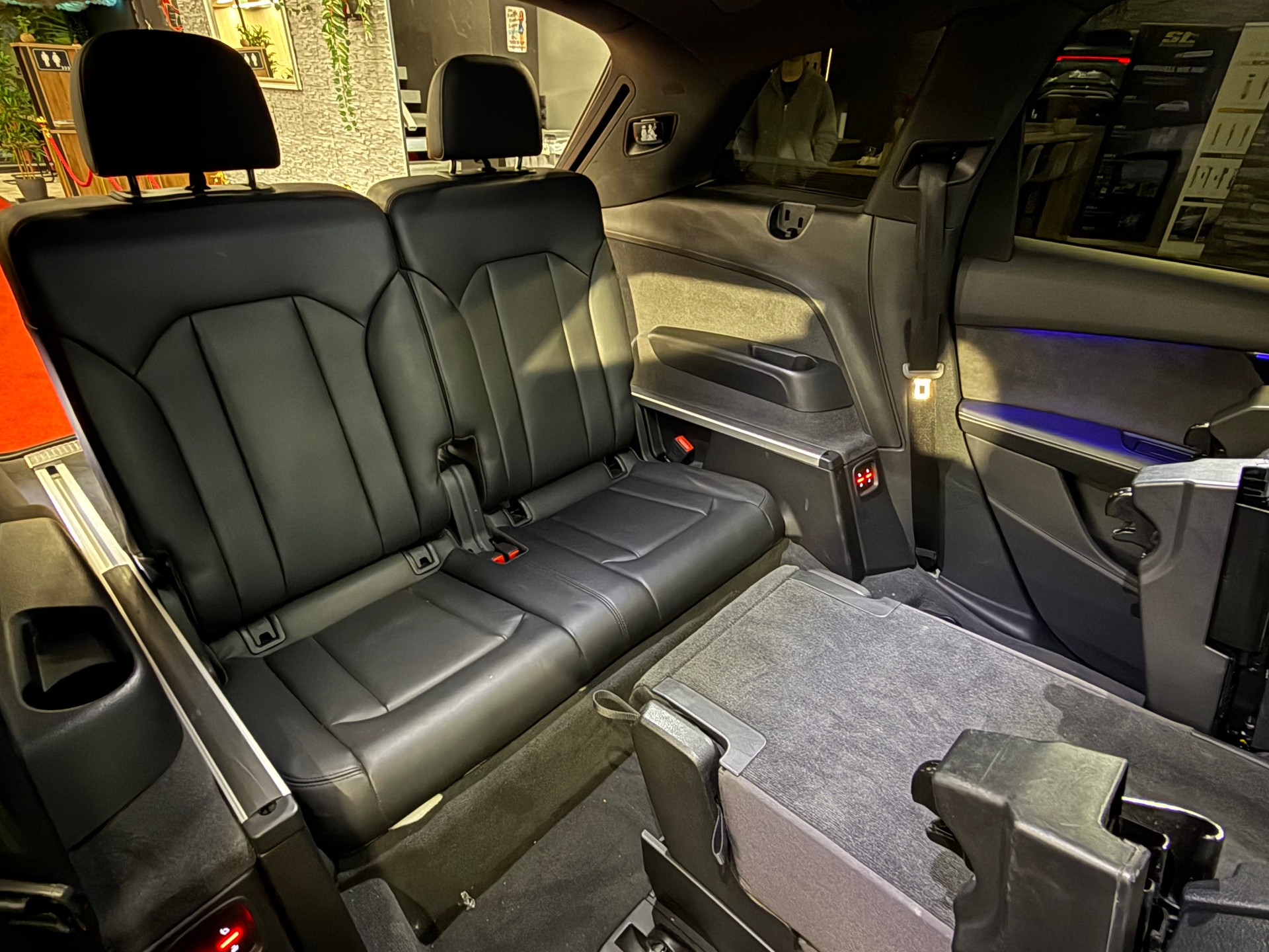 AUDI Q7 3.0 TDI quattro tiptronic S-line-image-18