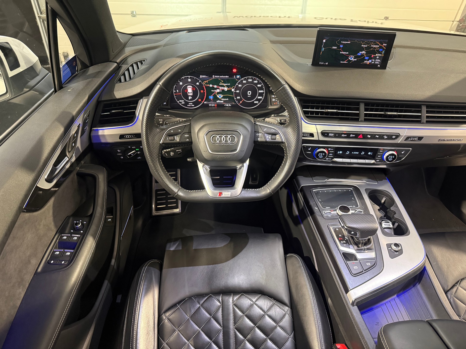 AUDI Q7 3.0 TDI quattro tiptronic S-line-image-9