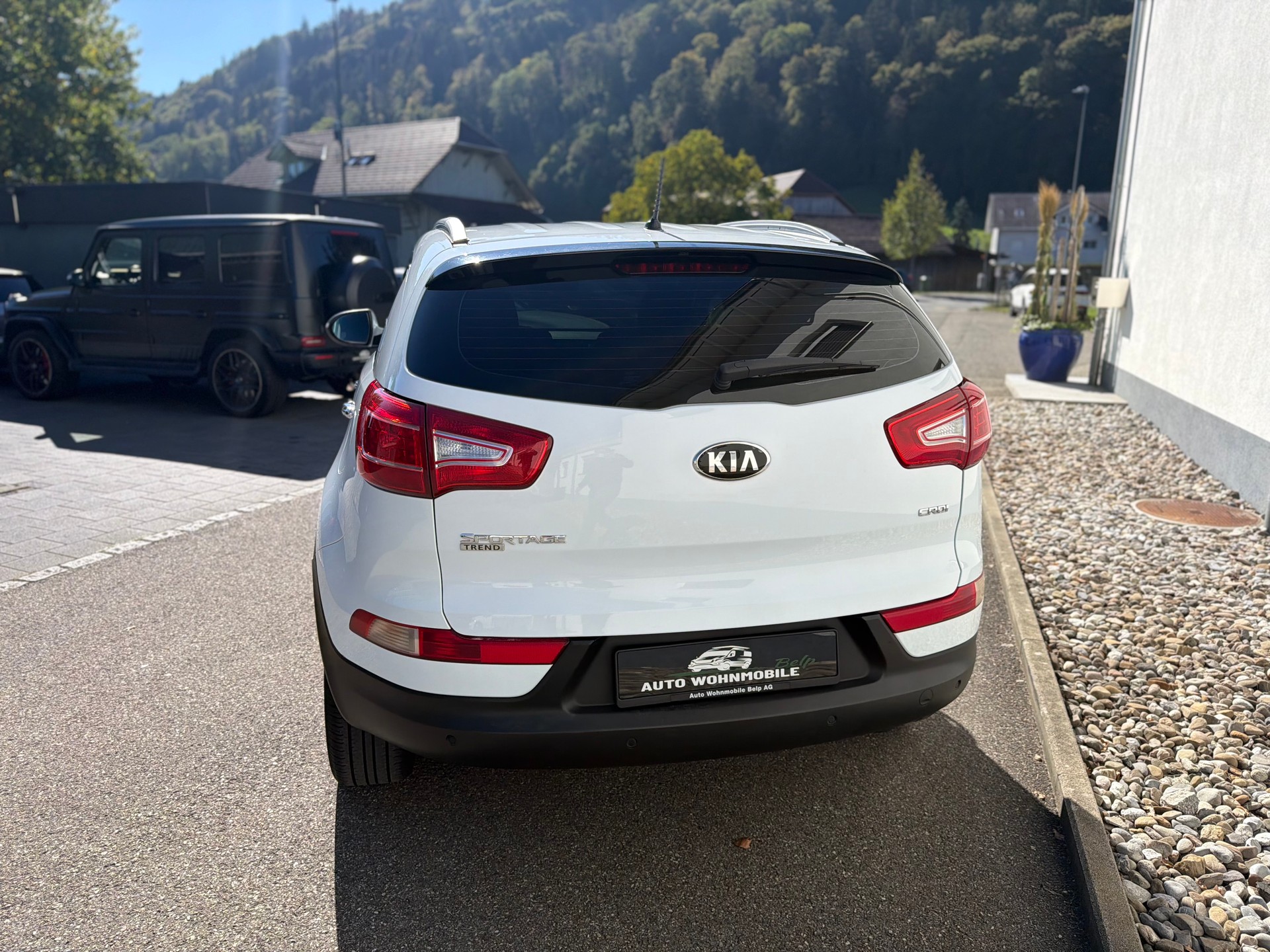 KIA Sportage 2.0 CRDi Trend 4WD Automatic-image-14