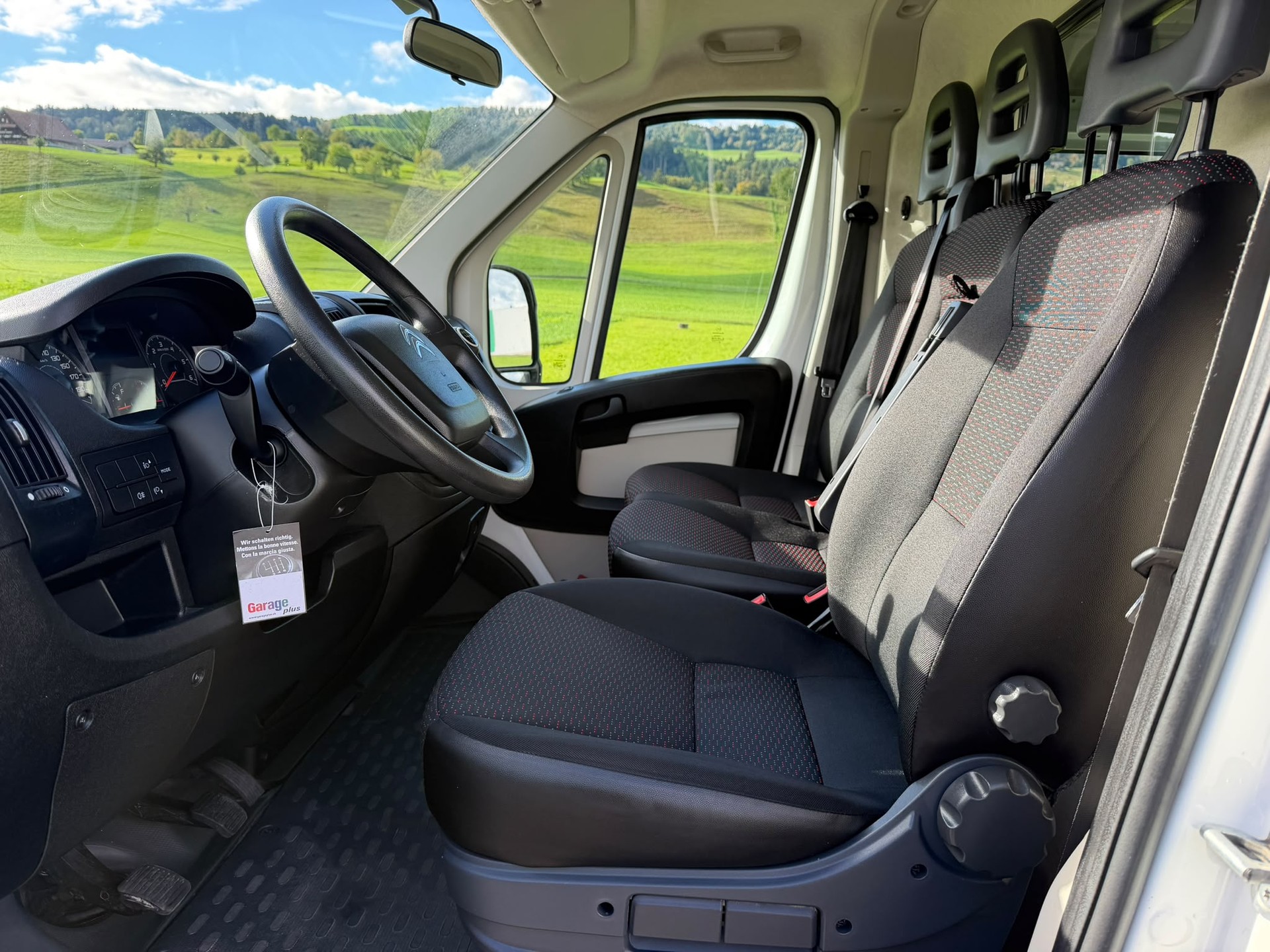 CITROEN Jumper 33 2.0 BlueHDi 130 Attraction L2H2-image-9