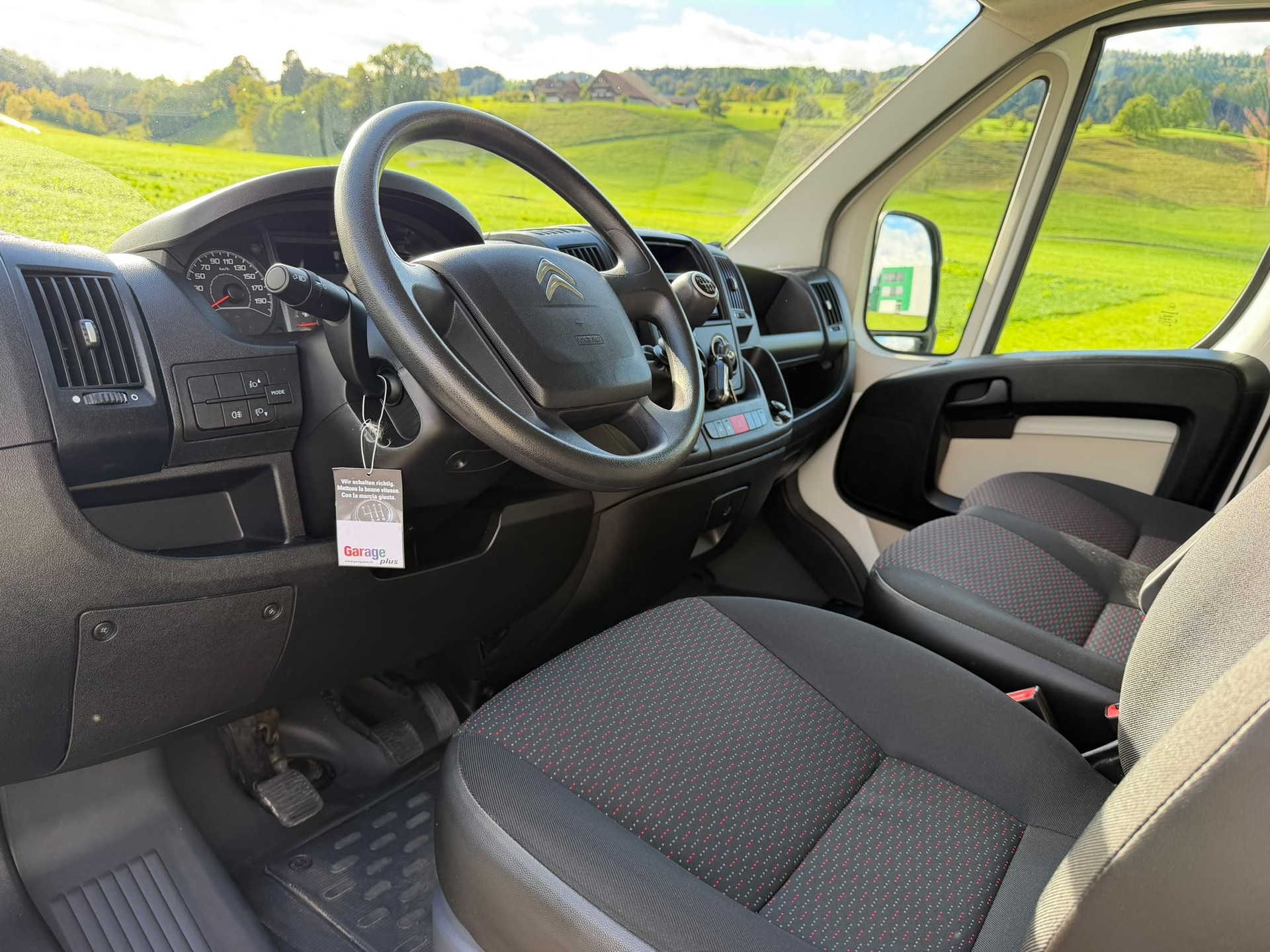 CITROEN Jumper 33 2.0 BlueHDi 130 Attraction L2H2-image-10