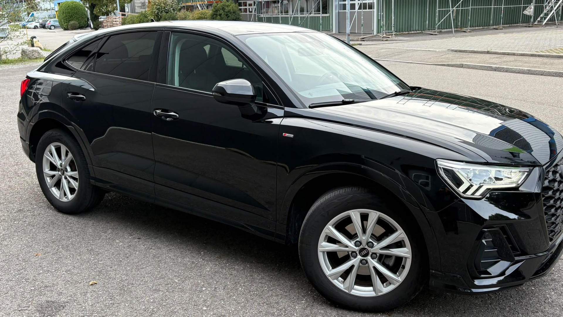AUDI 1.5 35 TFSI S line Attraction S-Tronic-image-1