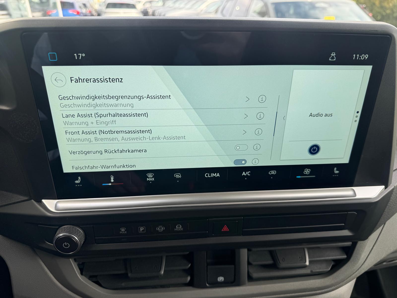 VW Transporter 2.0 TDI Lang-image-13