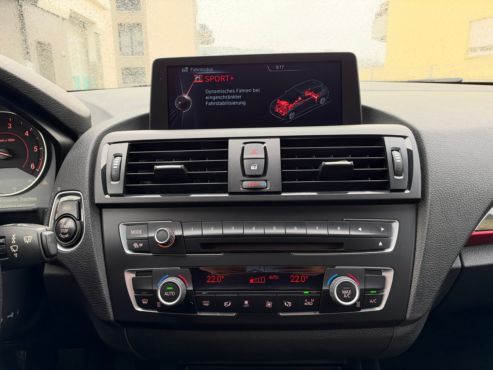 BMW 116d Sport Line-image-14