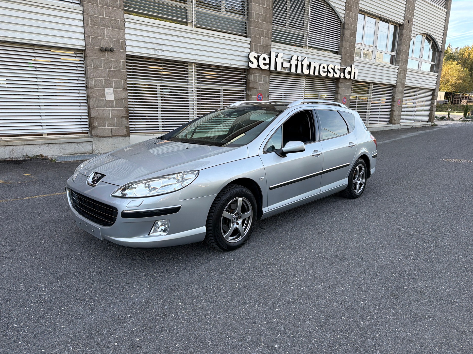 PEUGEOT 407 SW 2.0 HDI Dynamic Edition Automatic-image-0