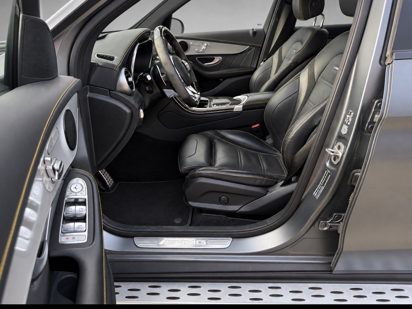 MERCEDES-BENZ GLC 63 S AMG 4Matic 9G-Tronic-image-10