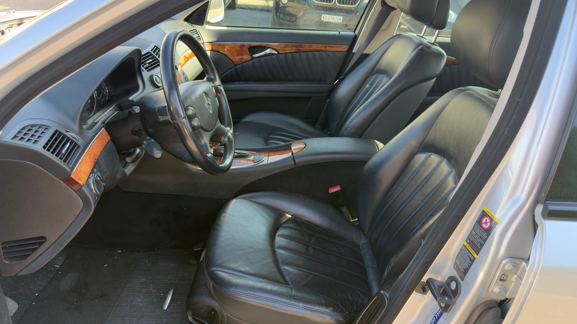 MERCEDES-BENZ E 220 CDI Elégance-image-9