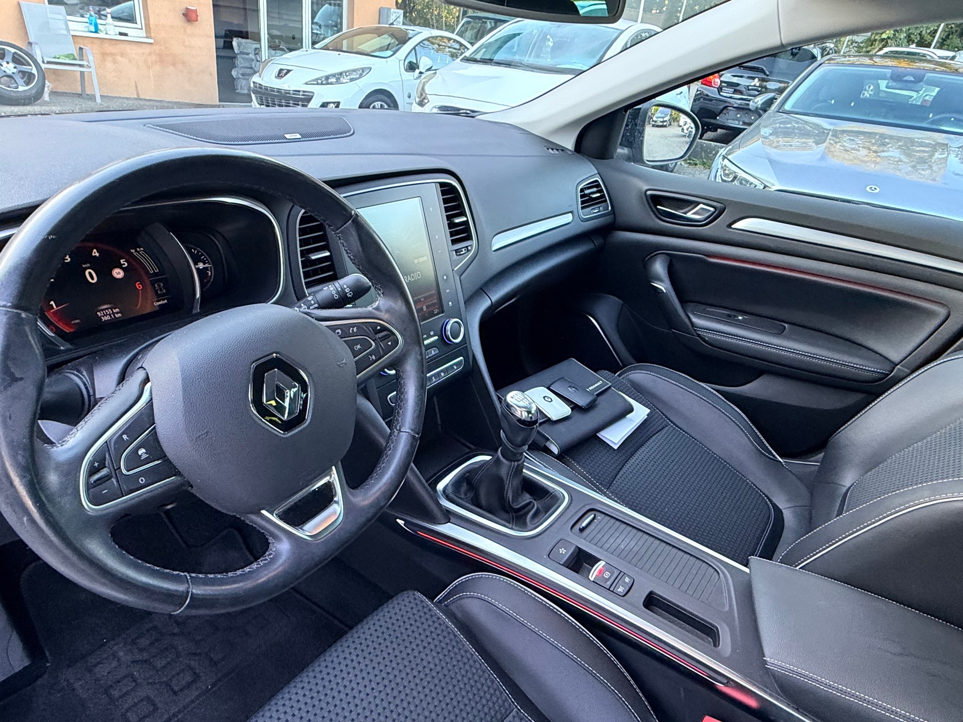 RENAULT Mégane 1.2 16V Turbo Bose-image-25