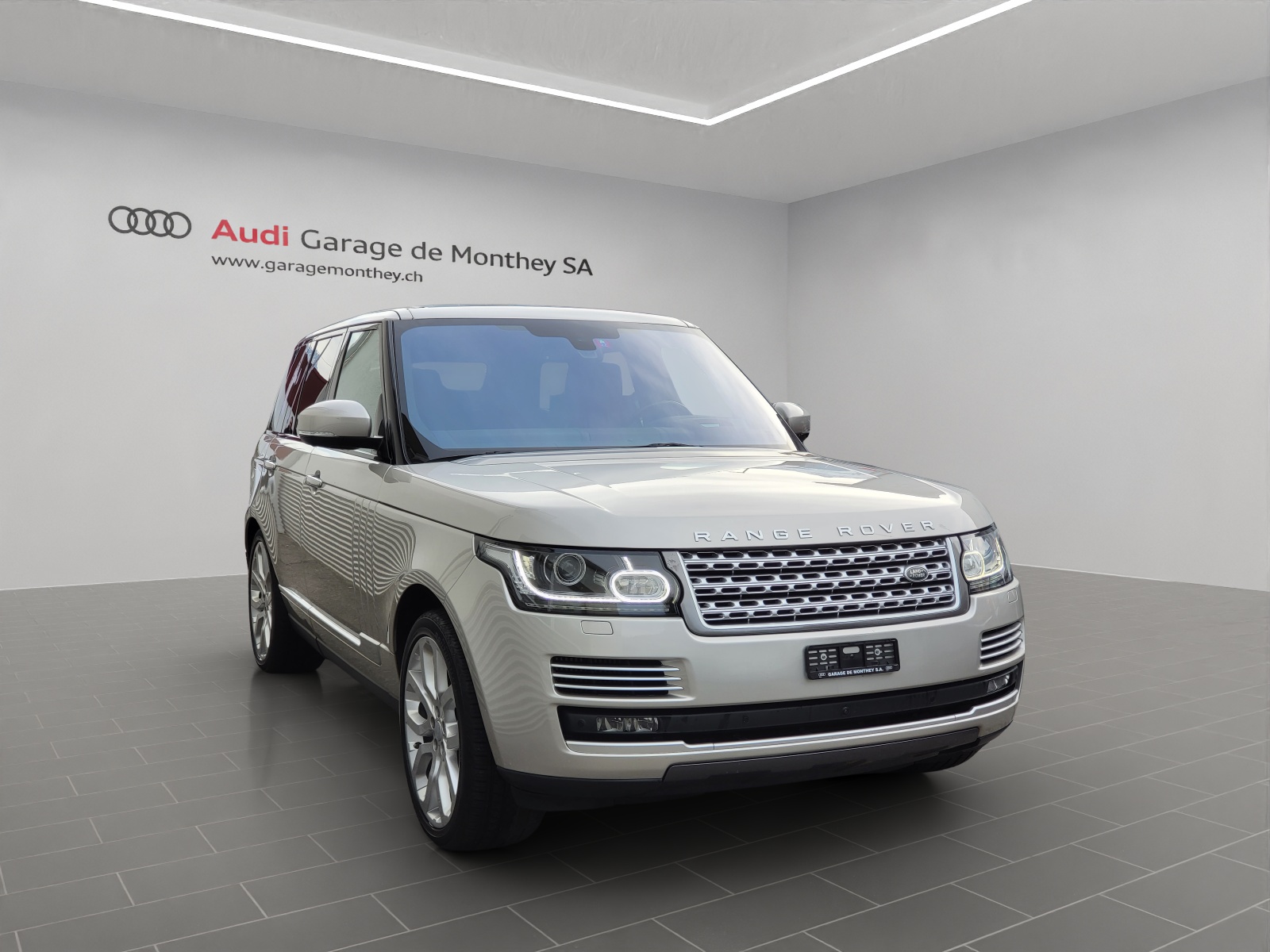 LAND ROVER Range Rover 4.4 SDV8 SV Autobiography Automatic-image-2