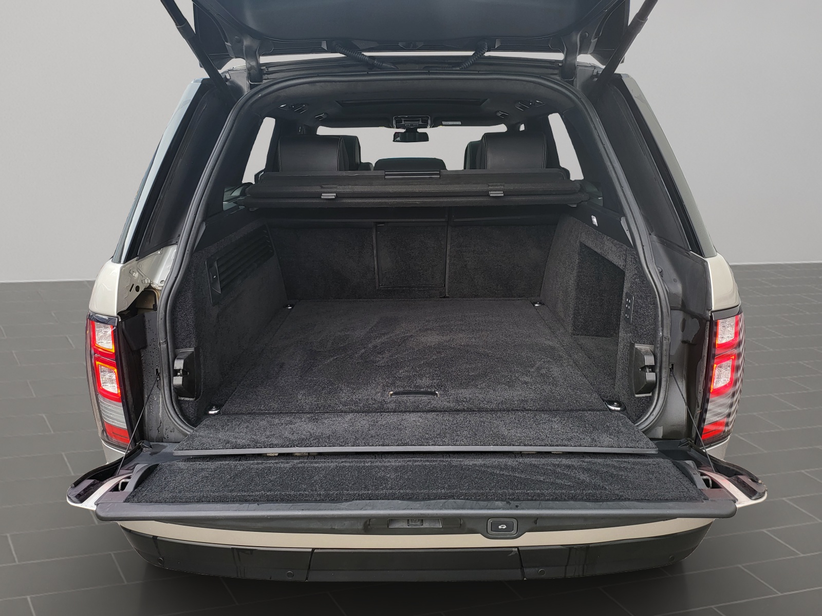 LAND ROVER Range Rover 4.4 SDV8 SV Autobiography Automatic-image-15