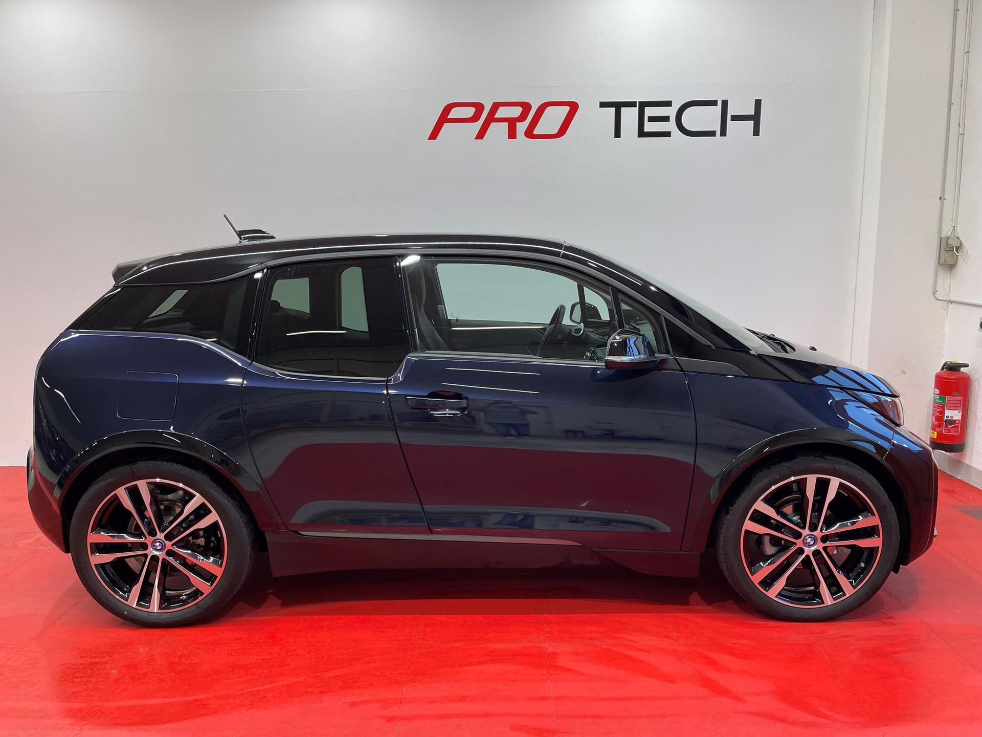 BMW i3s (120Ah) *CH FAHRZEUG*-image-1