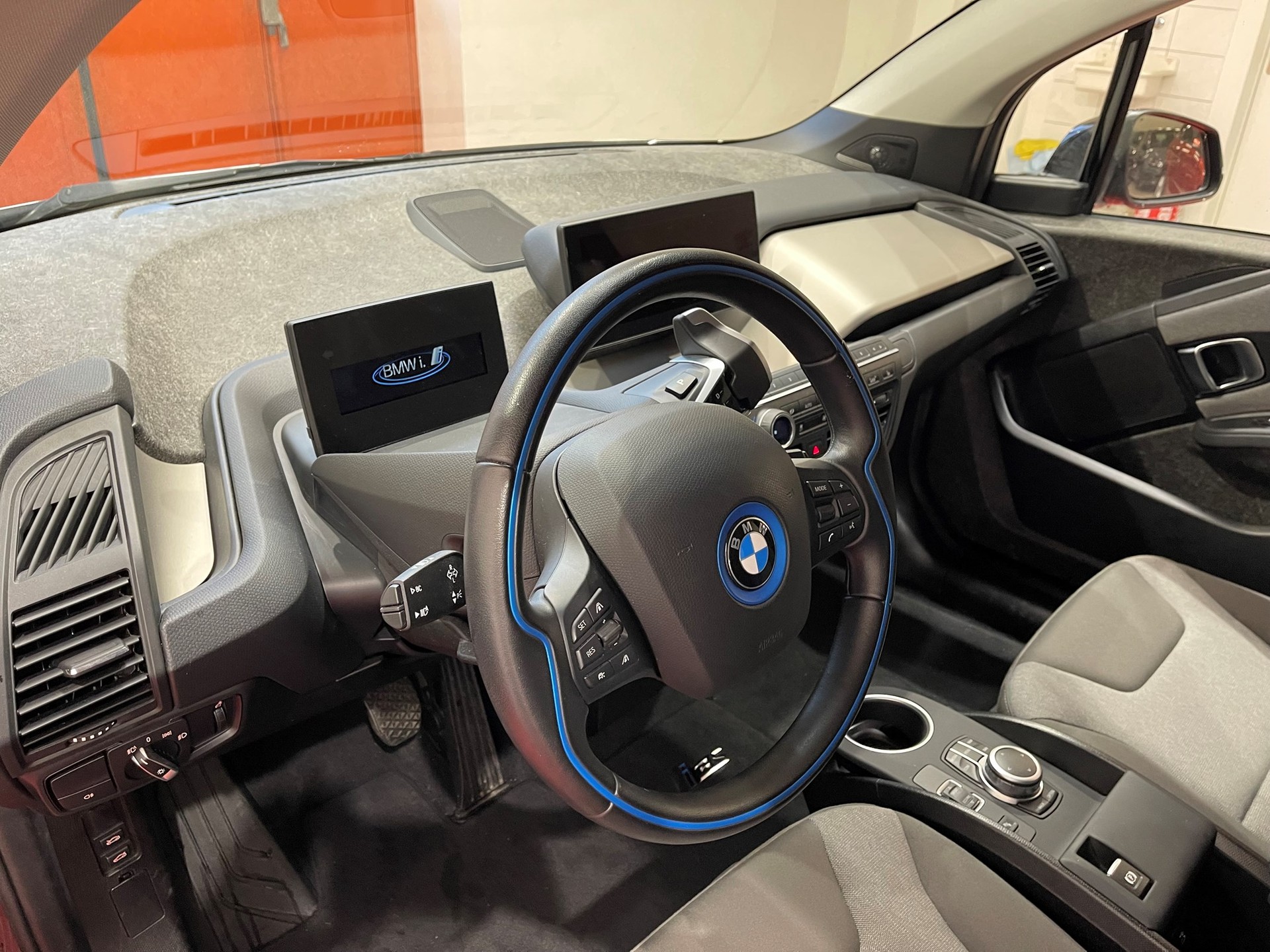 BMW i3s (120Ah) *CH FAHRZEUG*-image-11