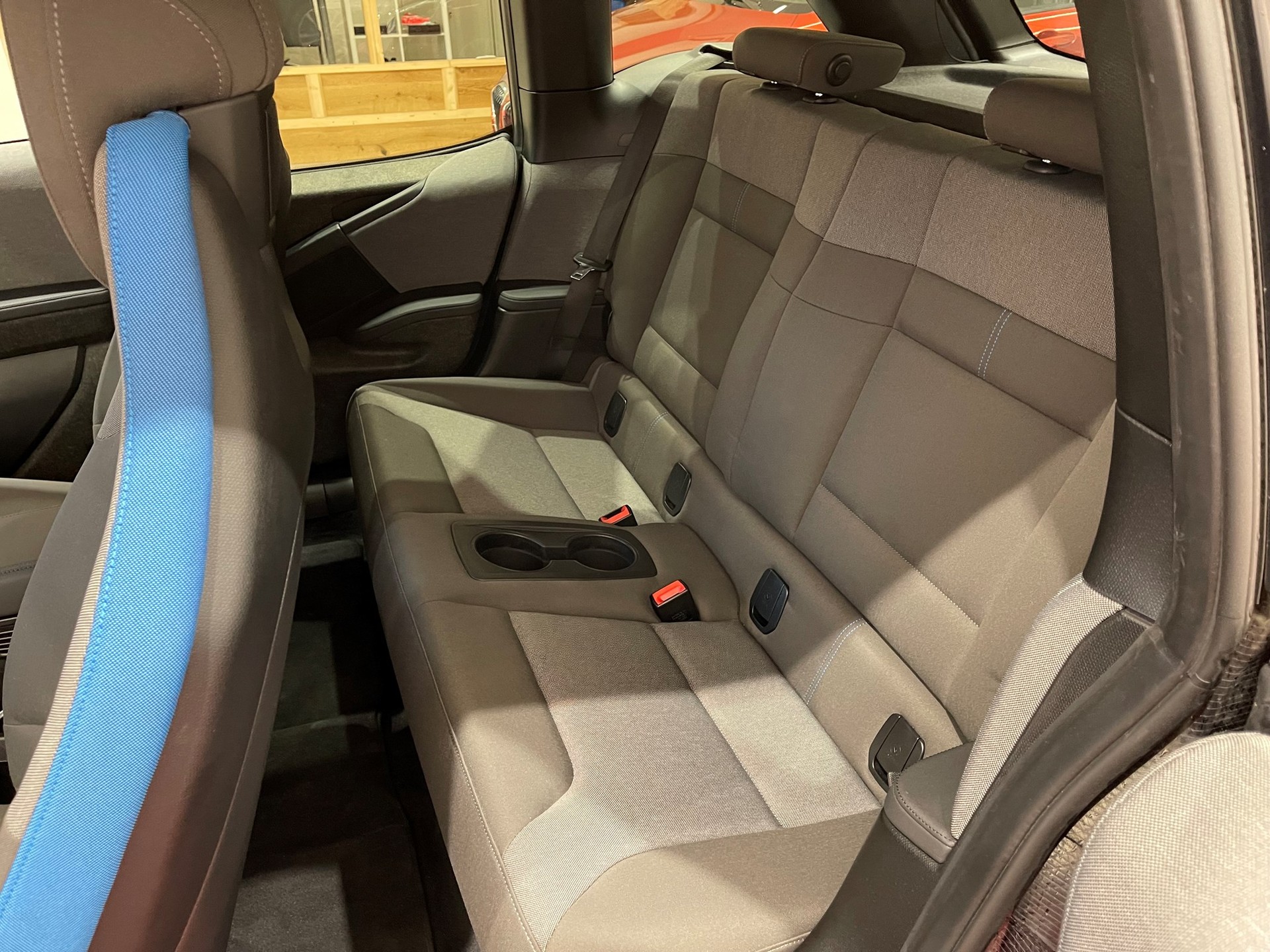 BMW i3s (120Ah) *CH FAHRZEUG*-image-12
