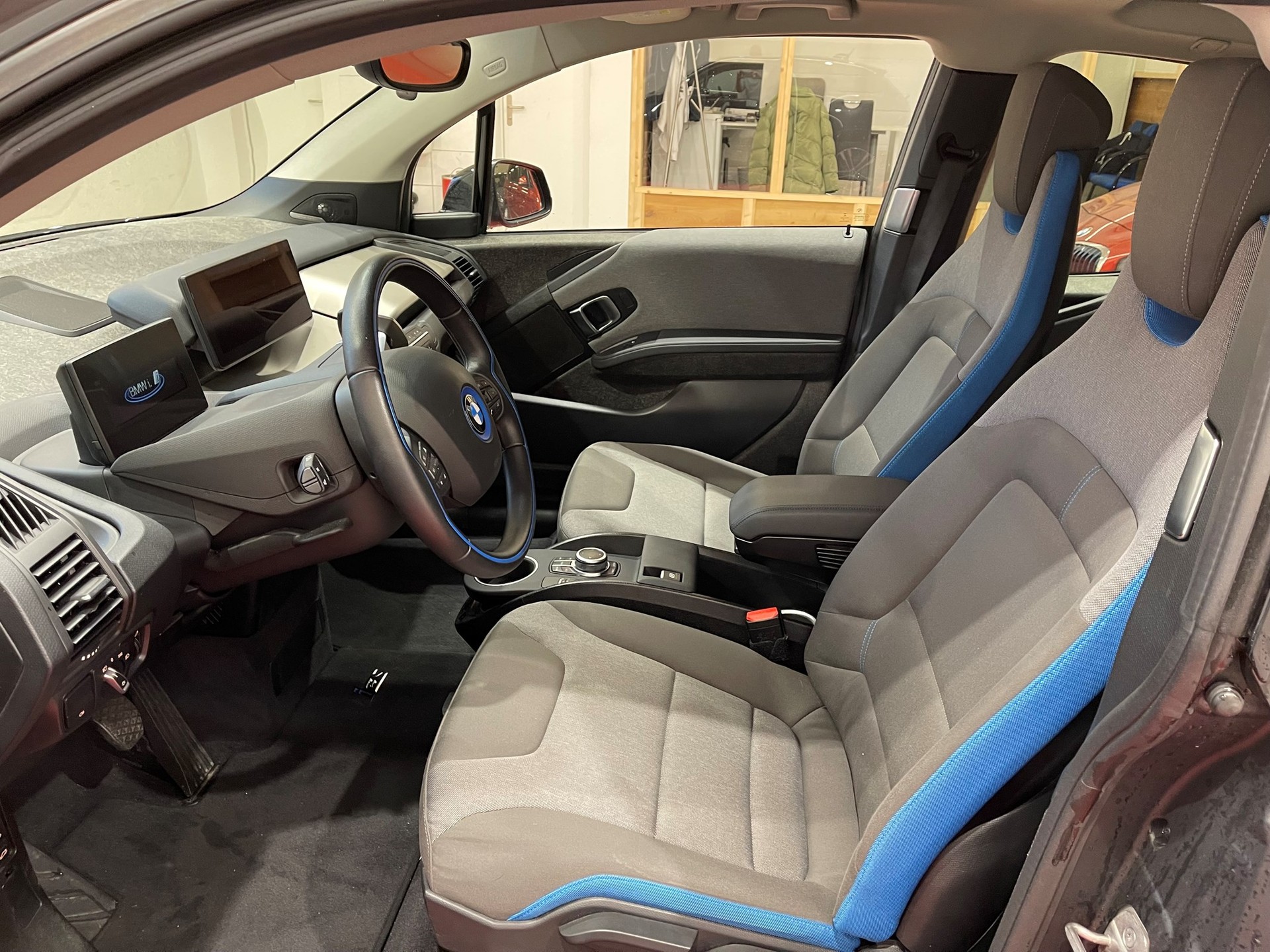 BMW i3s (120Ah) *CH FAHRZEUG*-image-9
