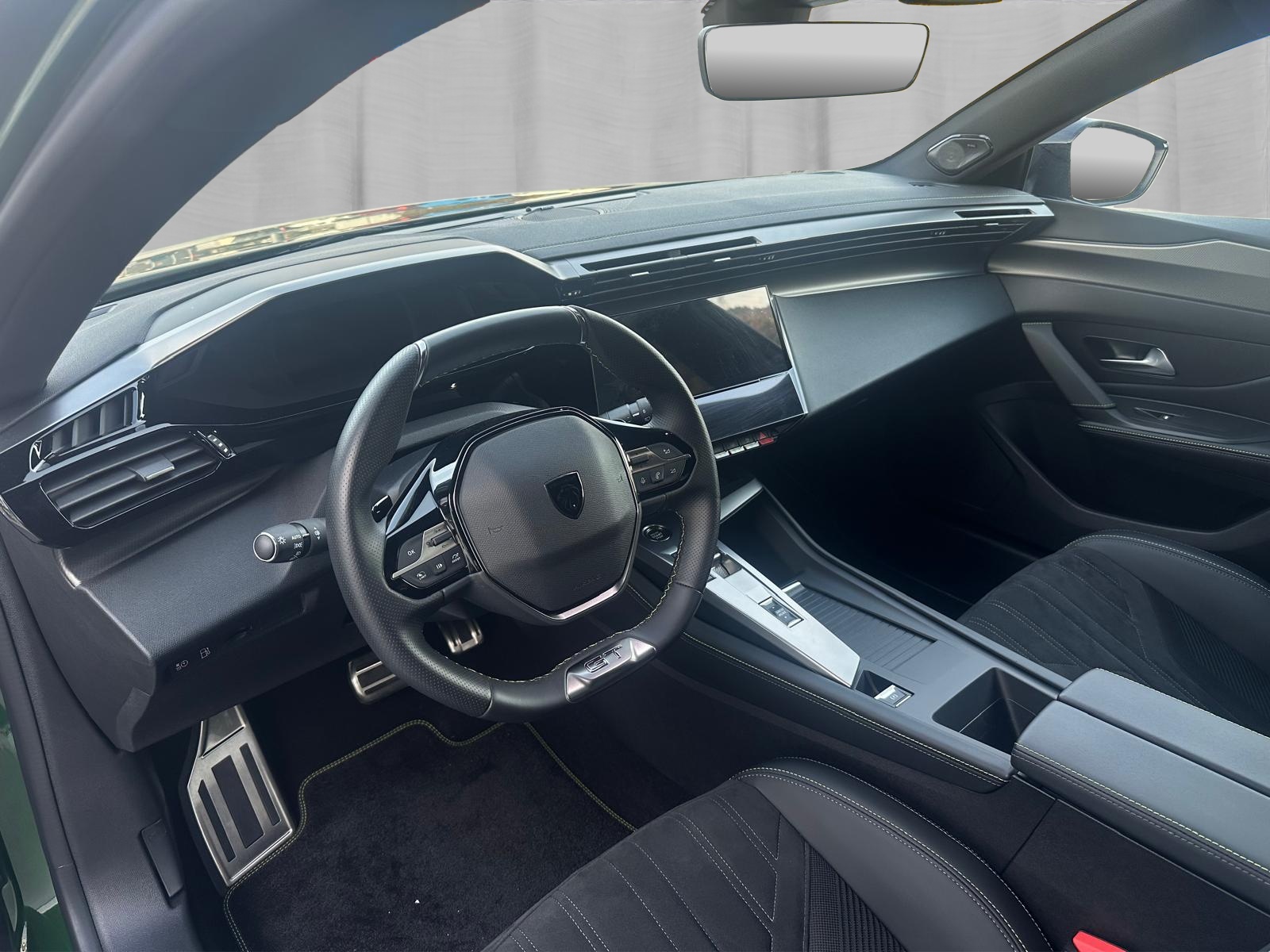 PEUGEOT 308 1.6 PHEV 225 GT-image-9