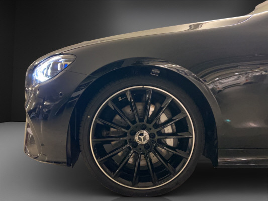 MERCEDES-BENZ E 350 Cab. AMG Line-image-5