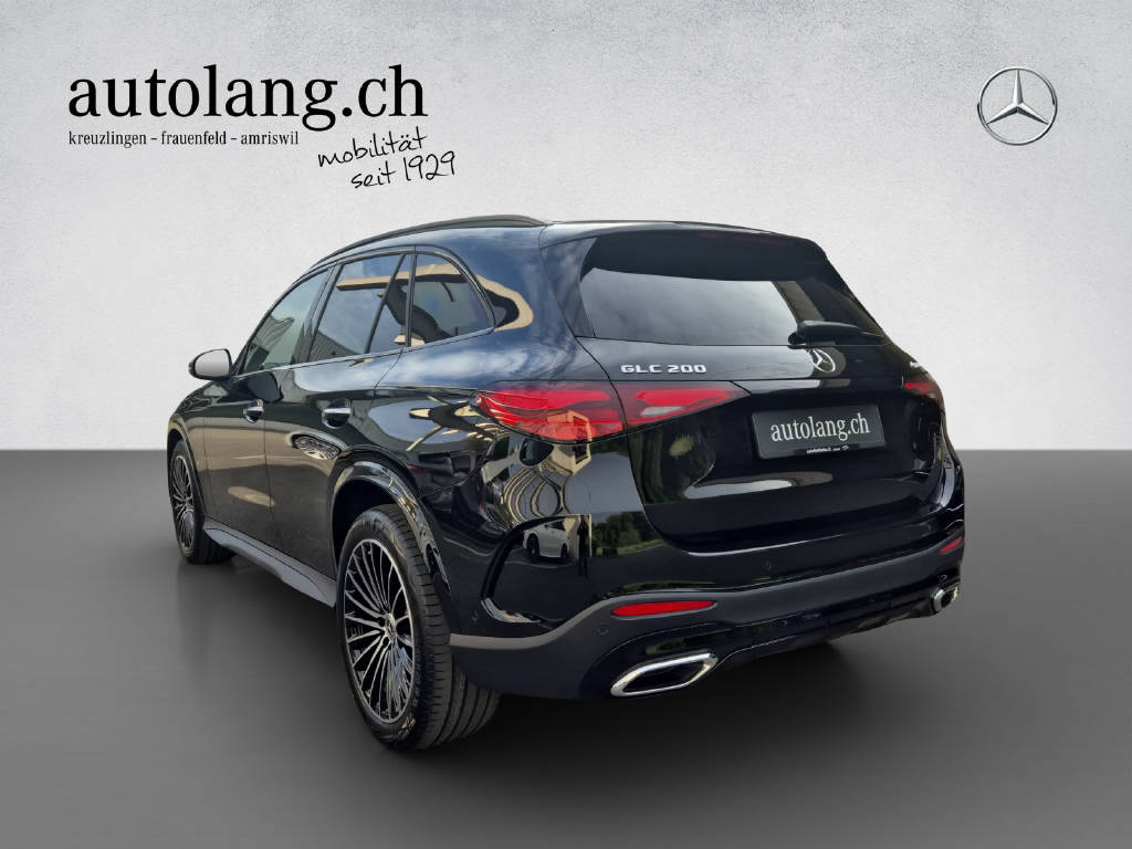 MERCEDES-BENZ GLC 200 AMG Line 4Matic-image-3