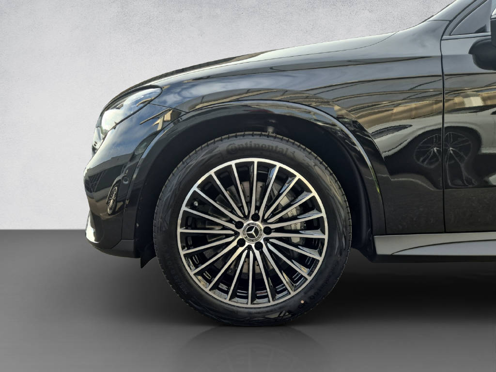MERCEDES-BENZ GLC 200 AMG Line 4Matic-image-6