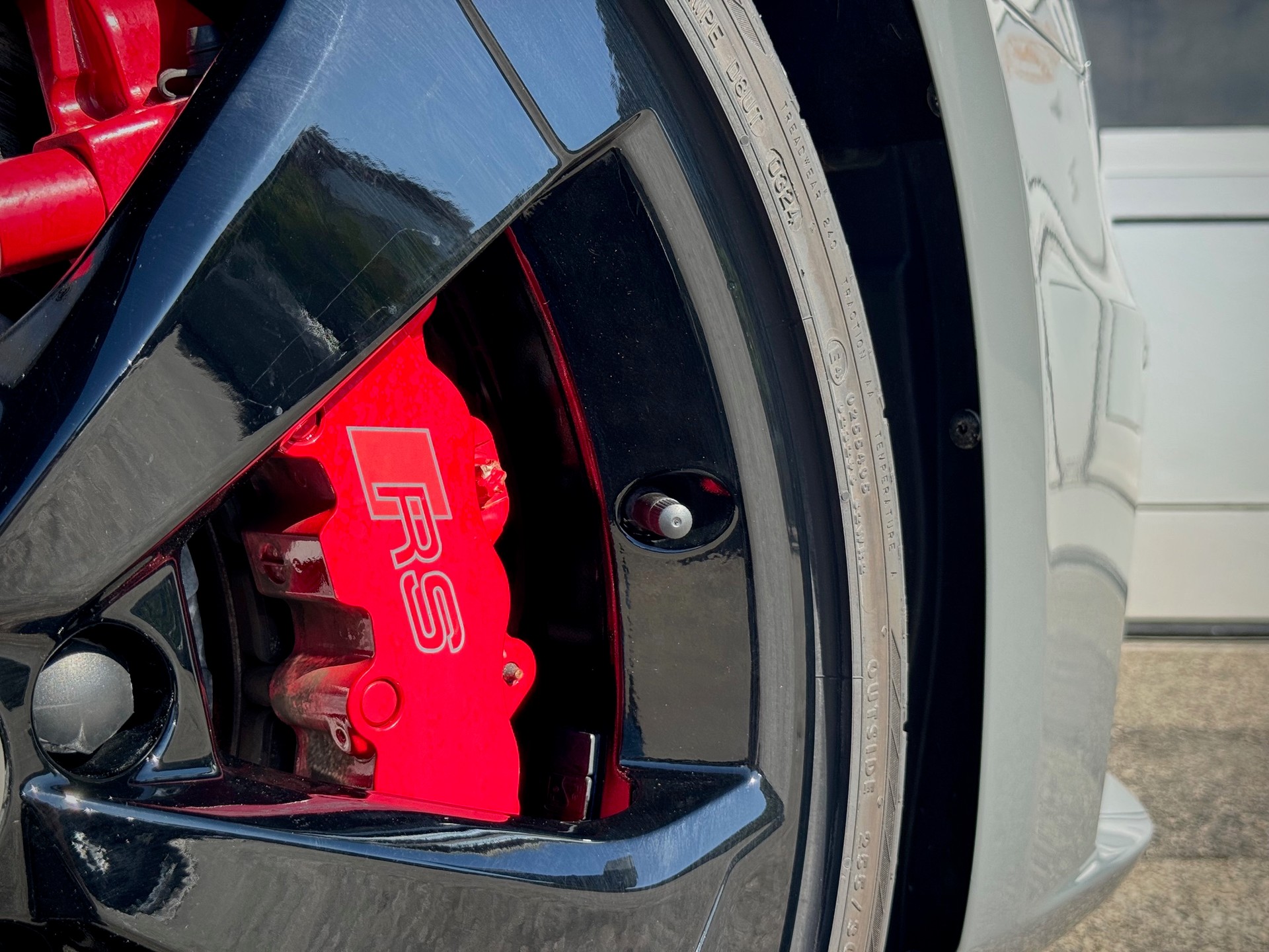 AUDI RS3 2.5 TSI quattro S-tronic Nardo Grey - Véhicule Suisse (CH)-image-4
