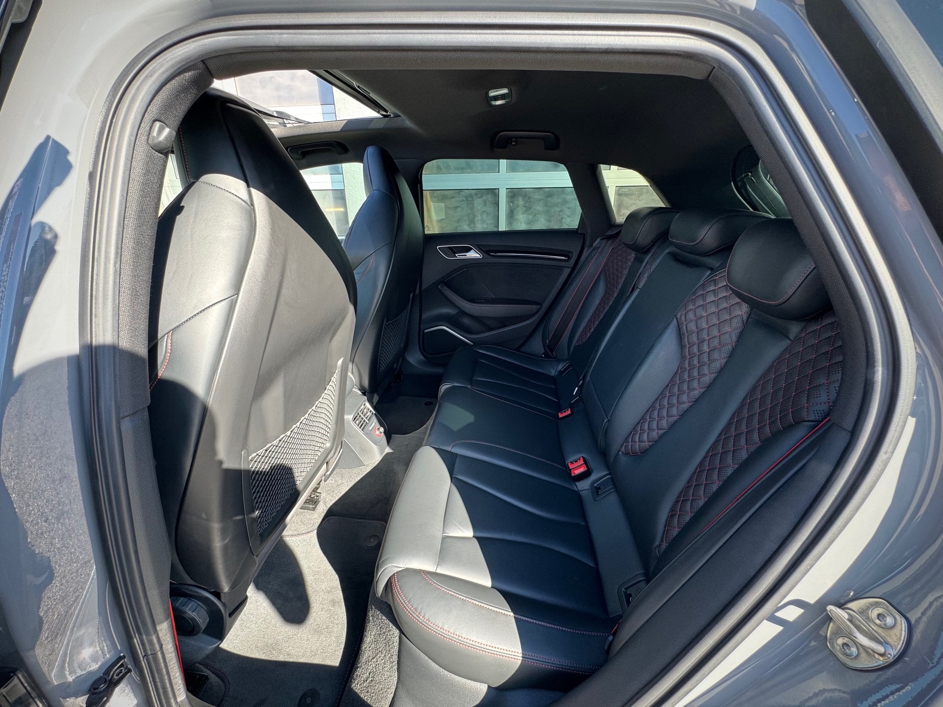 AUDI RS3 2.5 TSI quattro S-tronic Nardo Grey - Véhicule Suisse (CH)-image-6