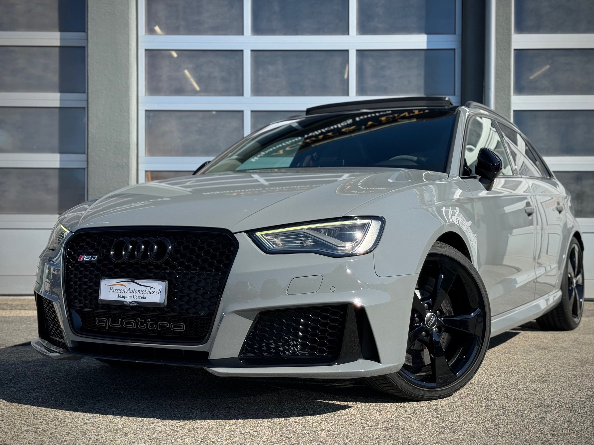 AUDI RS3 2.5 TSI quattro S-tronic Nardo Grey - Véhicule Suisse (CH)