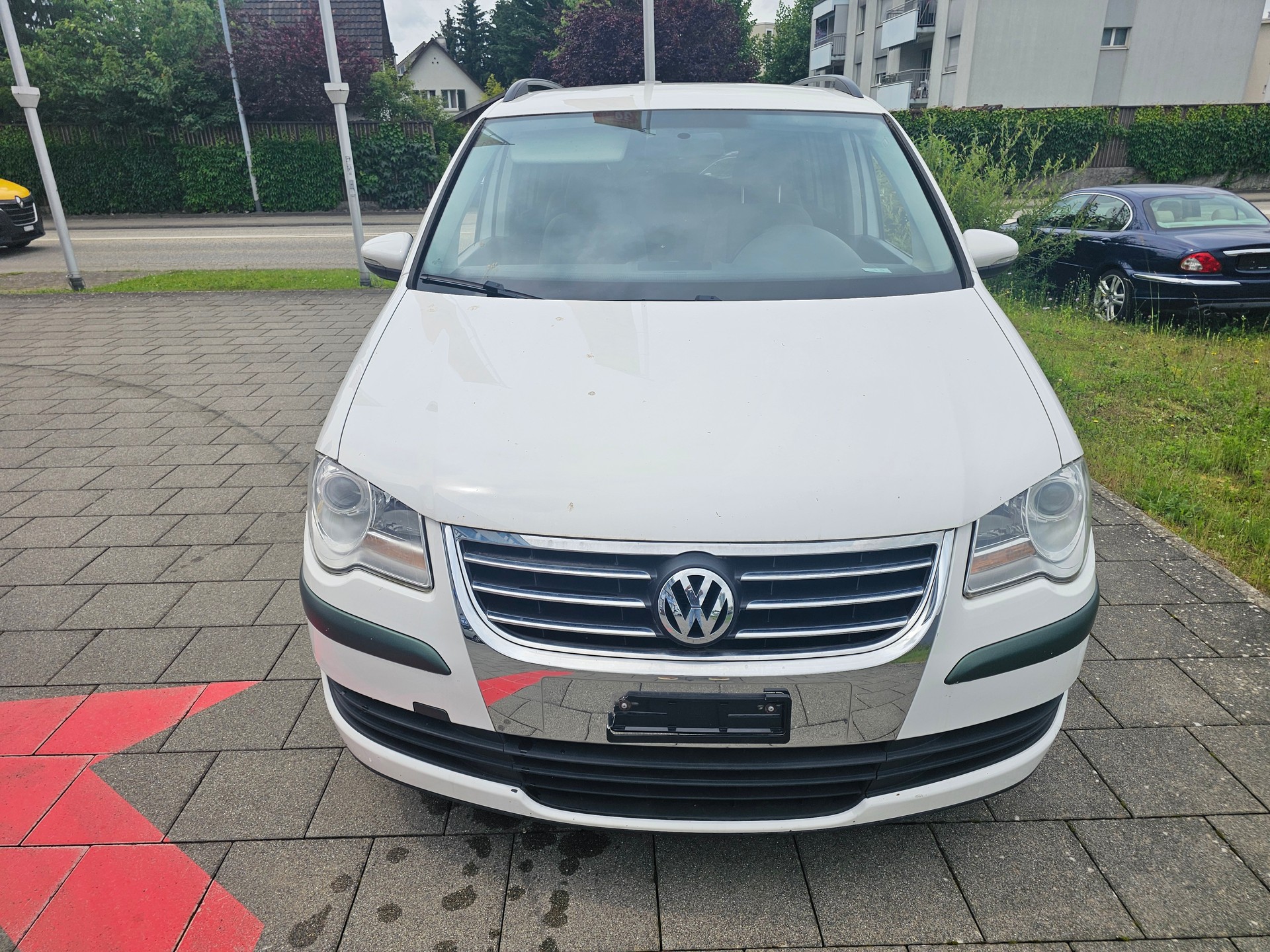 VW Touran 1.4 TSI Trendline DSG-image-0