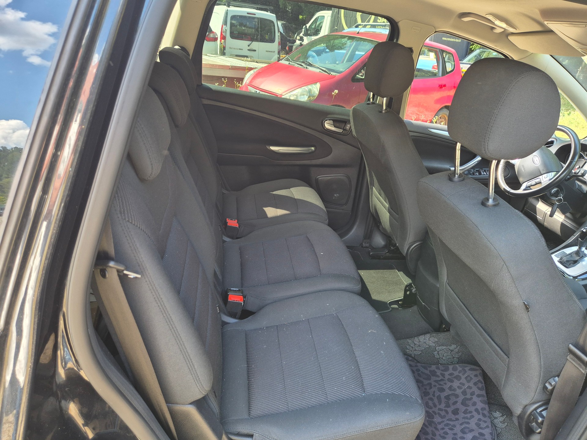 FORD S-Max 2.0 SCTi Titanium PowerShift.mit 7 platz-image-11