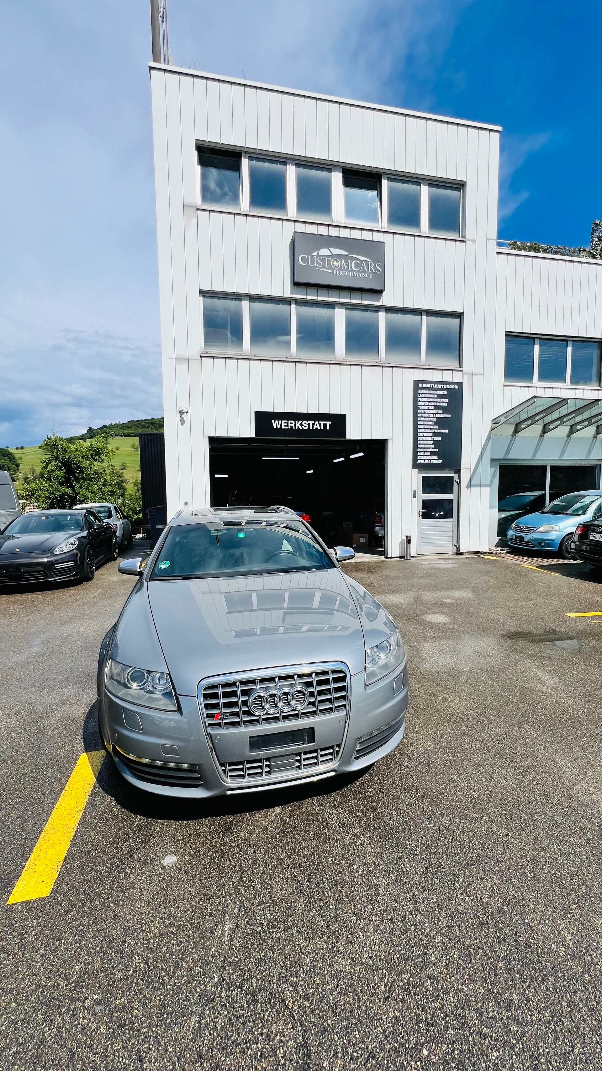 AUDI S6 Avant 5.2 V10 quattro tiptronic-image-1