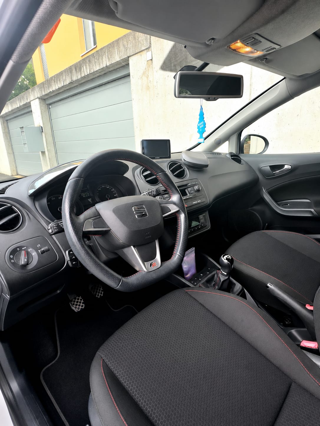 SEAT Ibiza 1.2 TSI FR Stopp-Start-image-4