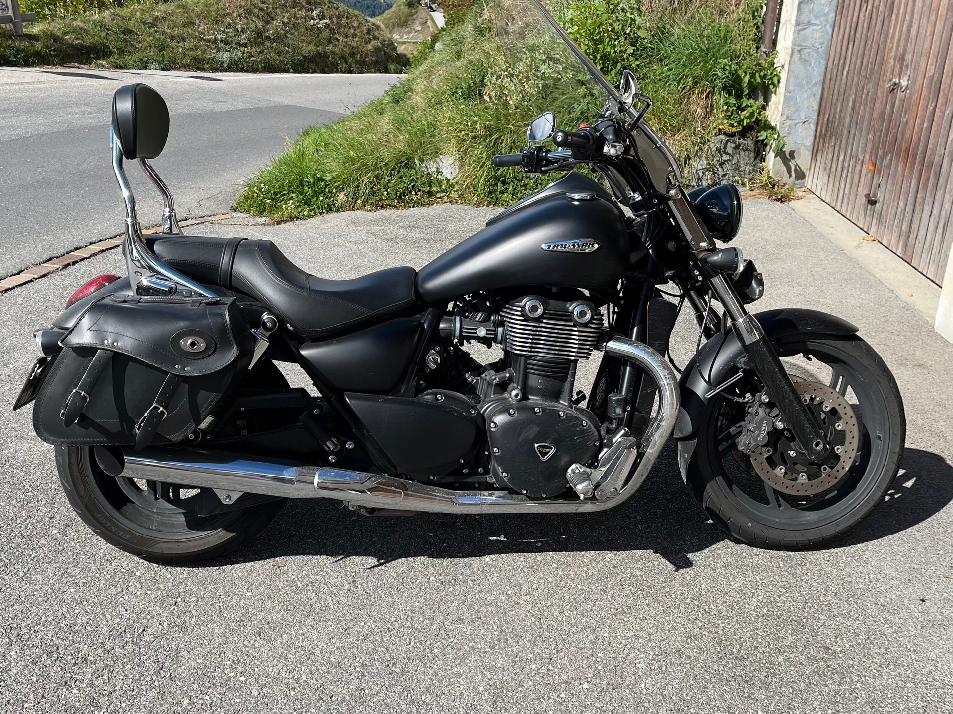 TRIUMPH Thunderbird Storm 1700 ABS-image-1