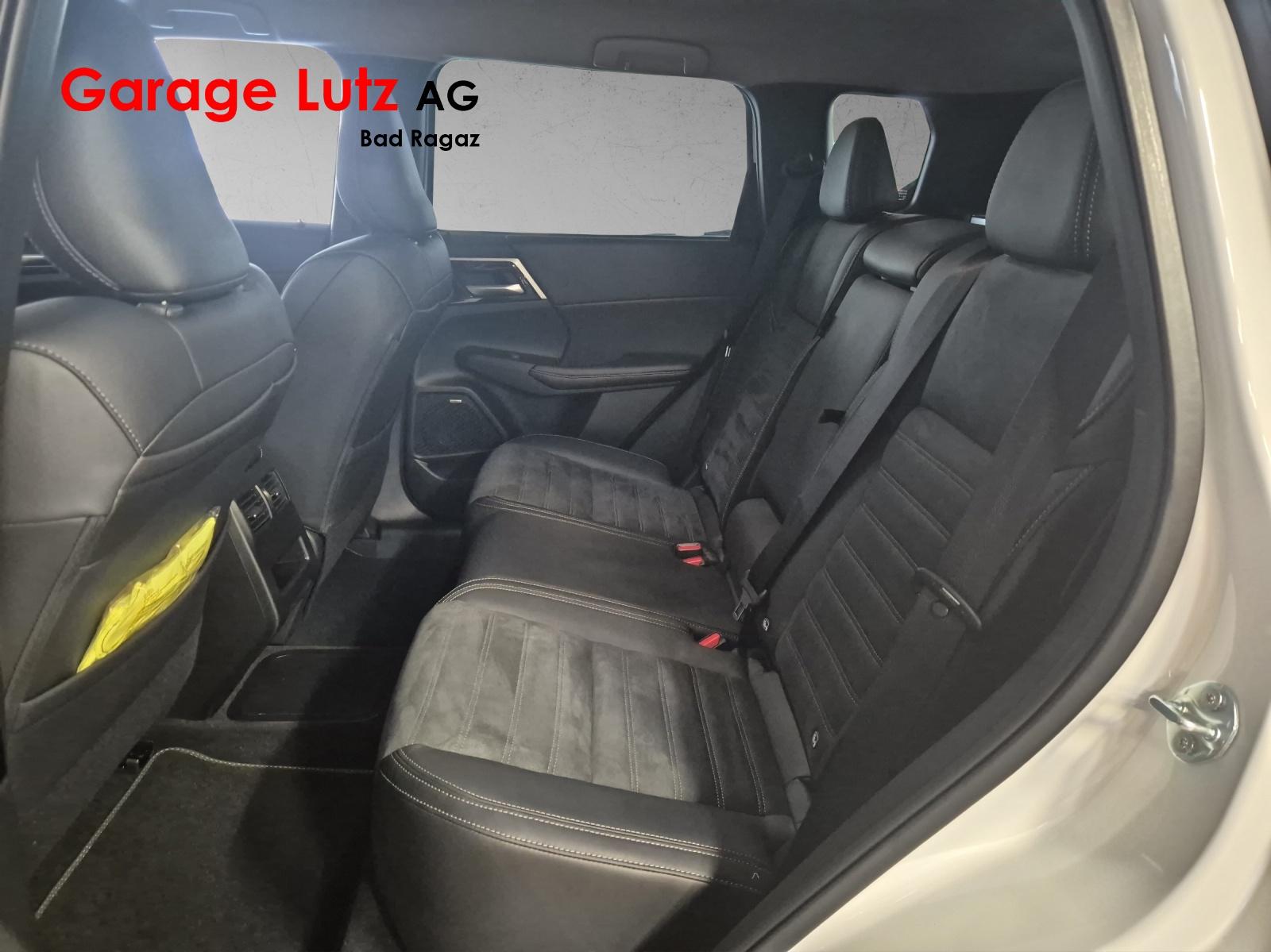 MITSUBISHI Outlander 2.4 PHEV Intense 4x4-image-9