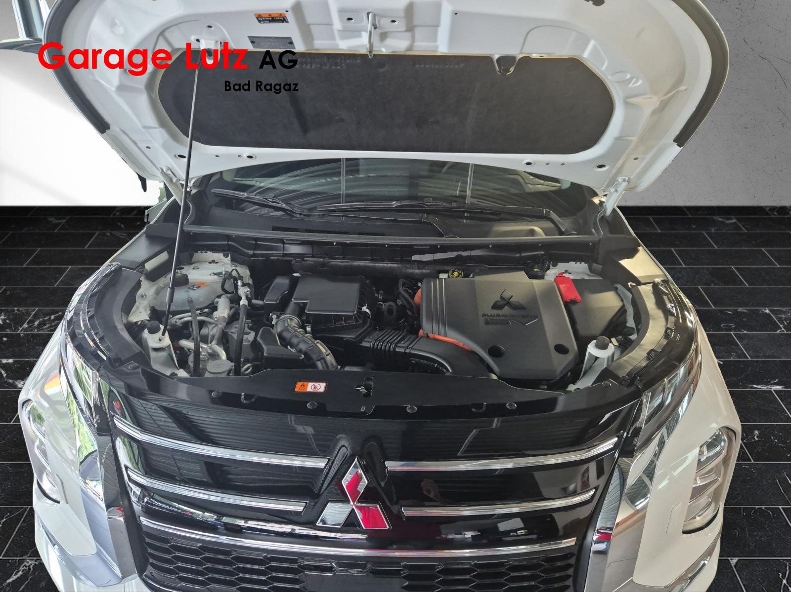 MITSUBISHI Outlander 2.4 PHEV Intense 4x4-image-14
