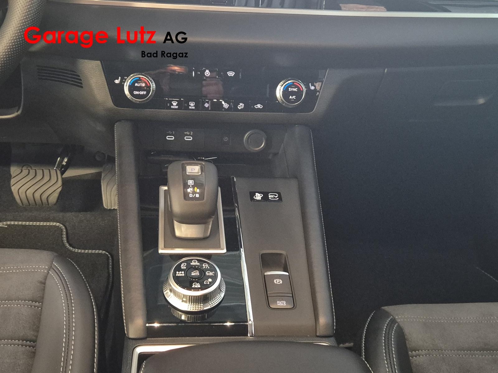 MITSUBISHI Outlander 2.4 PHEV Intense 4x4-image-12
