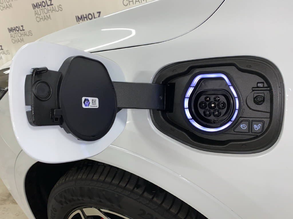 FORD Kuga 2.5 PHEV 243 PS ST-Line X-image-17