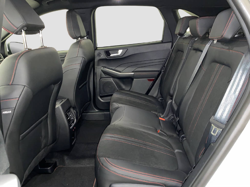 FORD Kuga 2.5 PHEV 243 PS ST-Line X-image-12