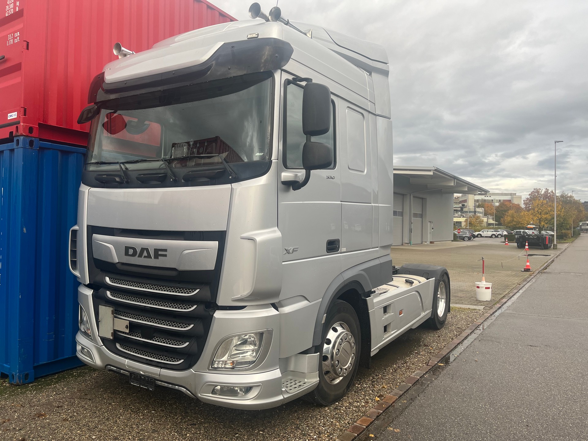 DAF XF 530 ADR und Hydraulik