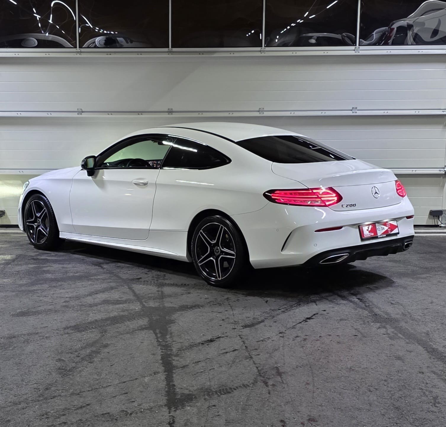 MERCEDES-BENZ C 200 Coupé AMG Line 9G-Tronic-image-2